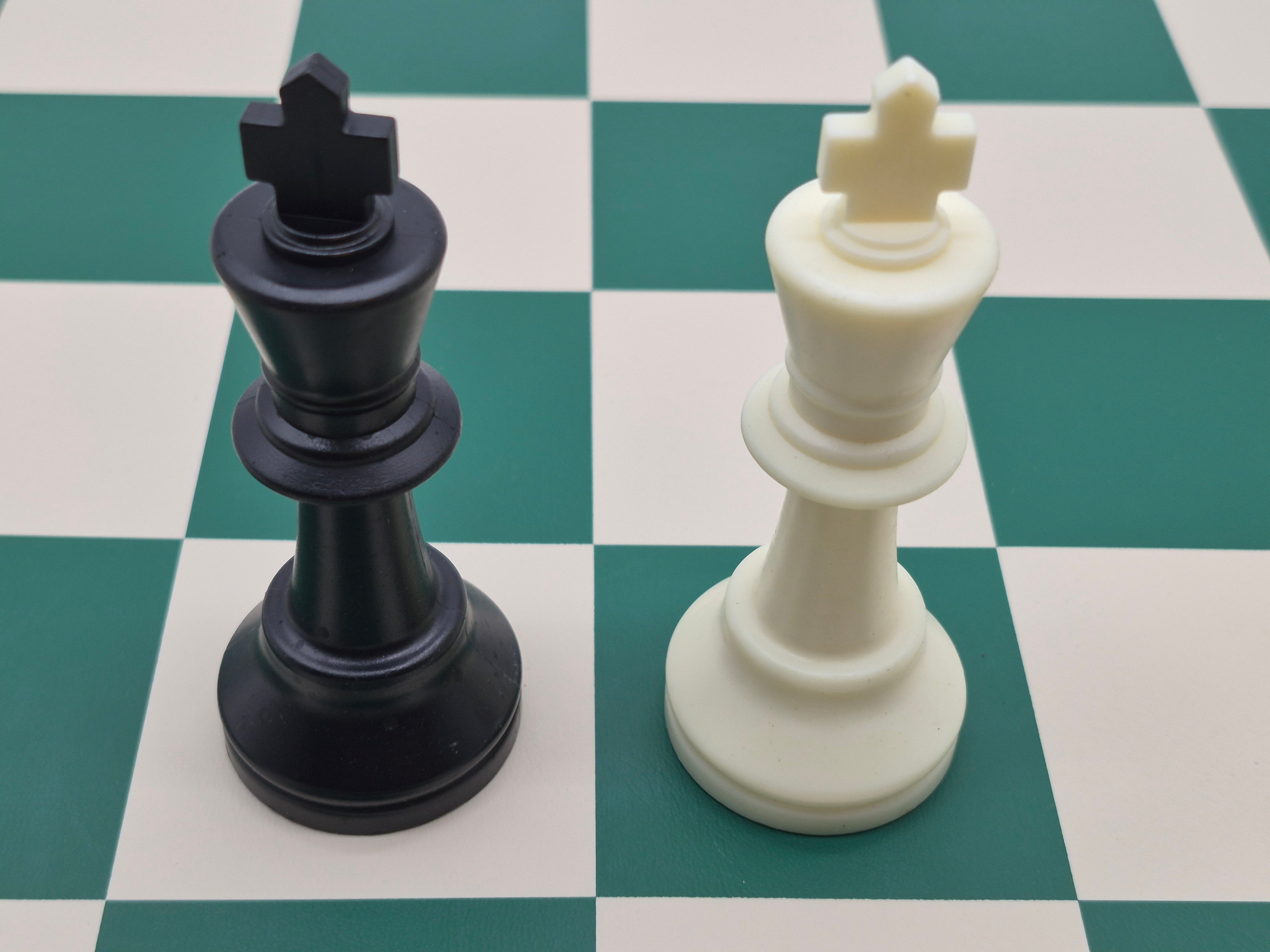 Tournament Club Chess Pieces