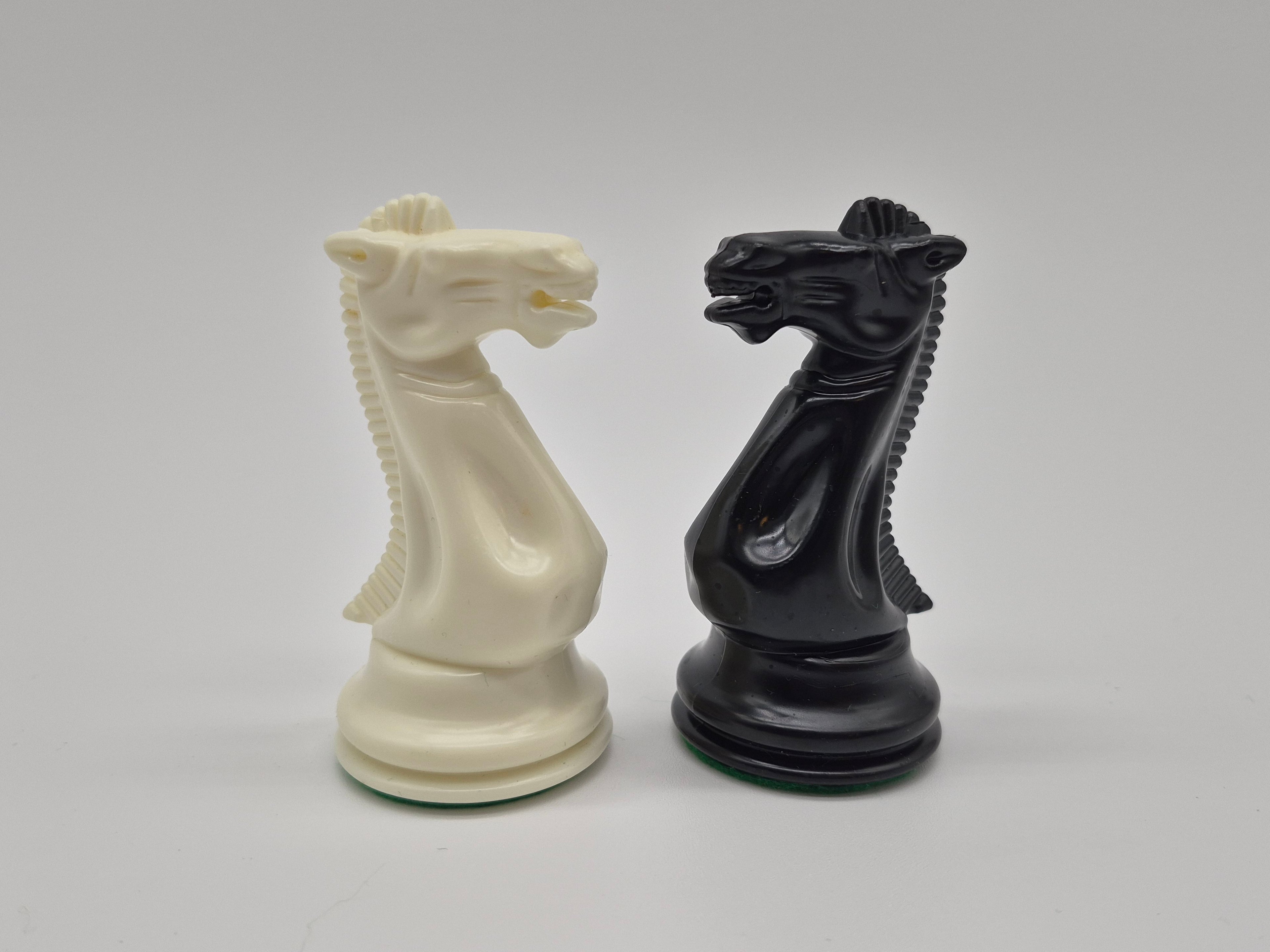Slim Style Chess Pieces
