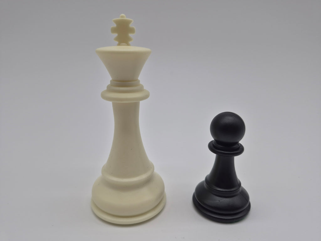 The Candidate Kink's Knight Chess Pieces With Cotton Bag