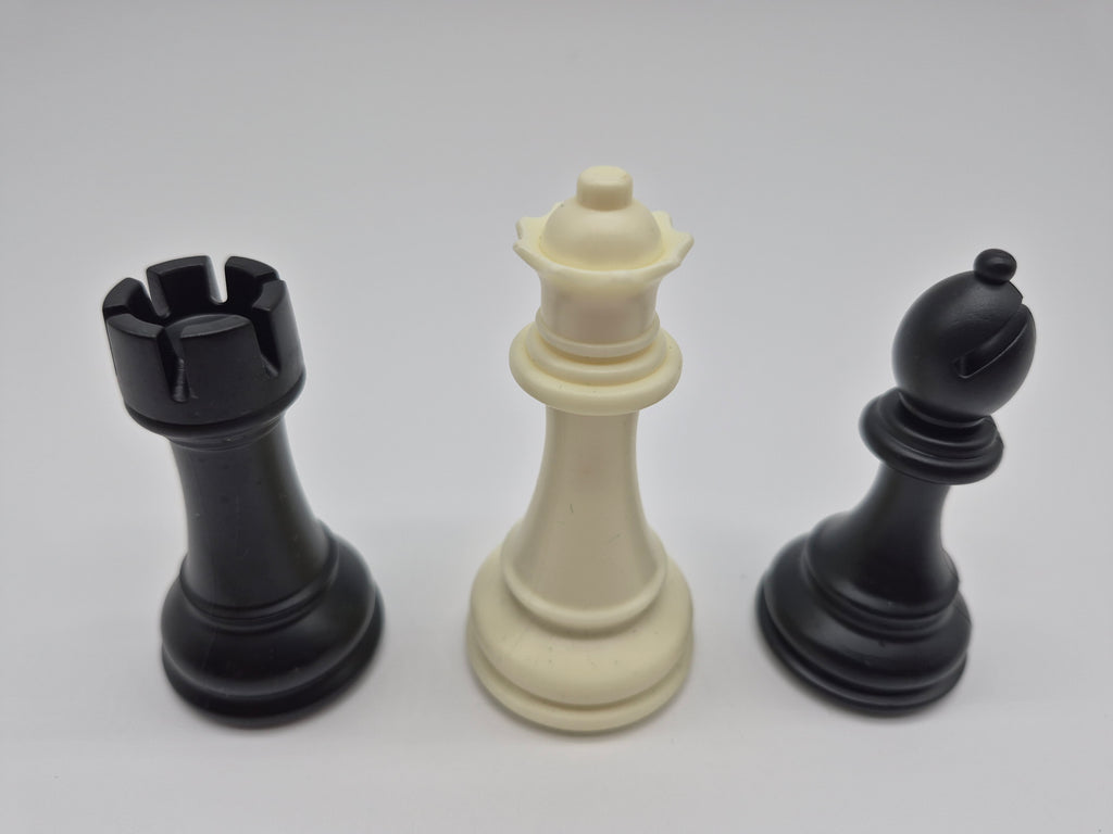 The Candidate Kink's Knight Chess Pieces With Cotton Bag
