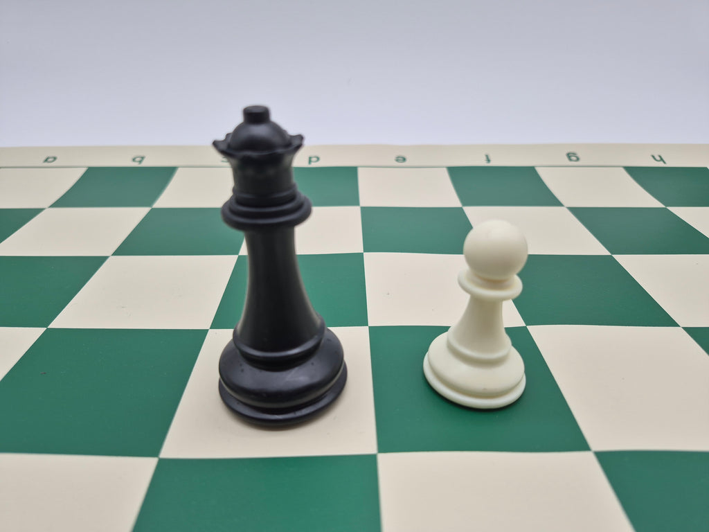 The Candidate Kink's Knight Chess Pieces With Cotton Bag
