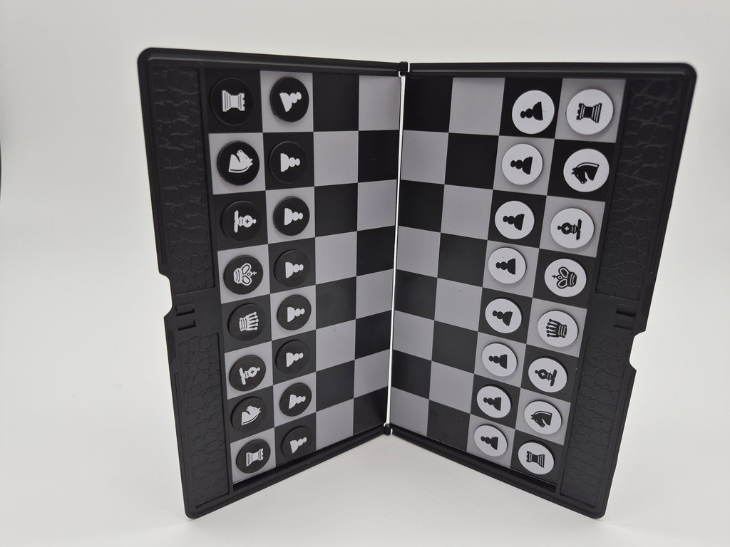 Pocket Magnetic Chess Set