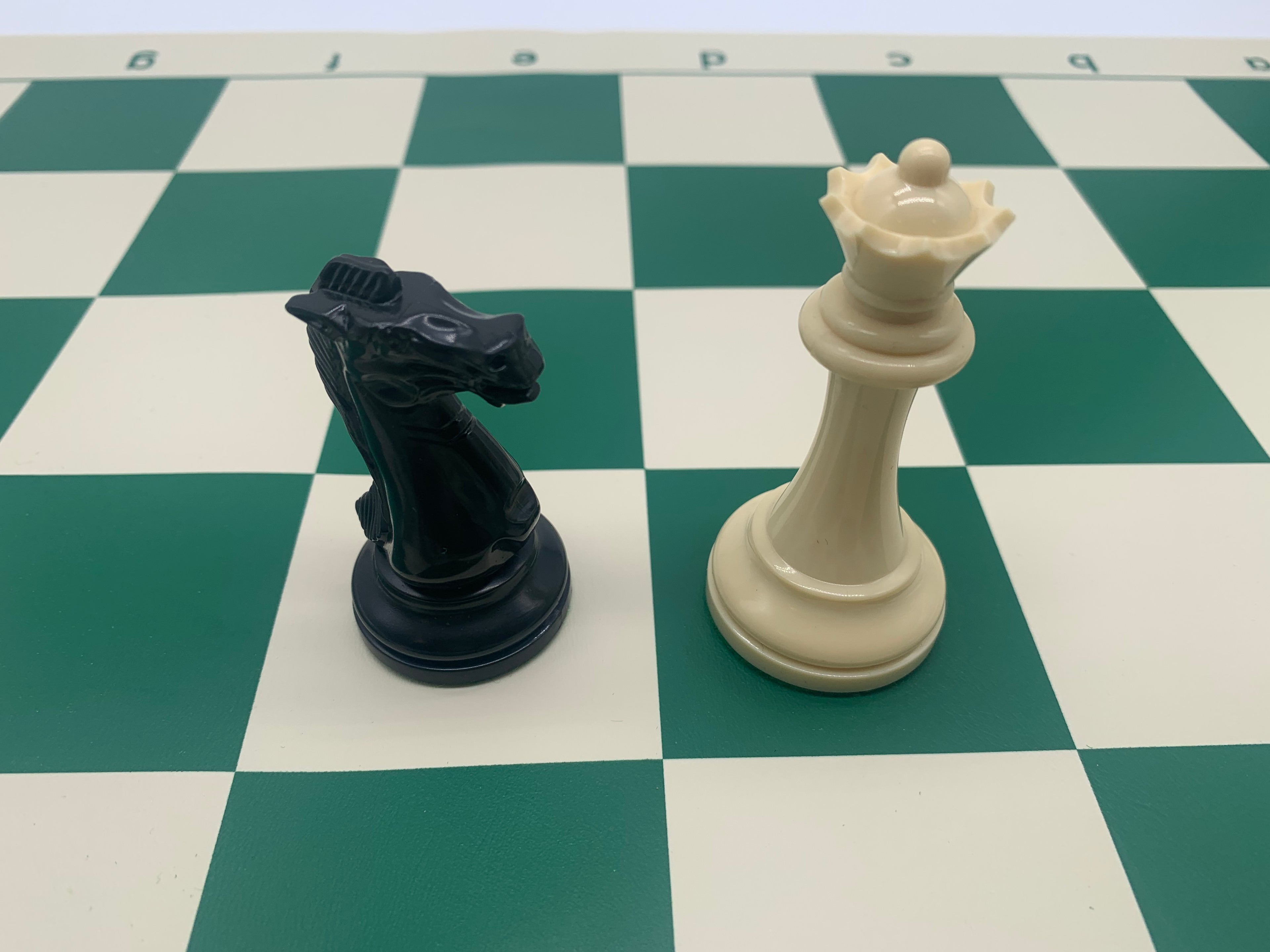 Segmented Horsehair Chess Pieces