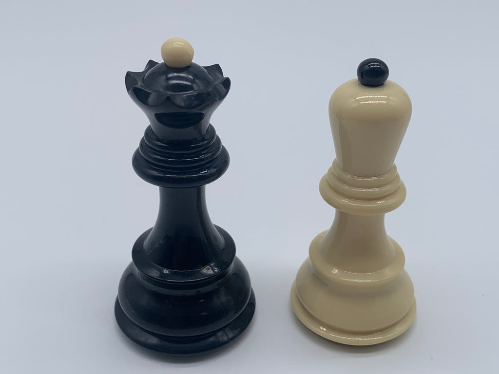 Zagreb Style Chess Pieces